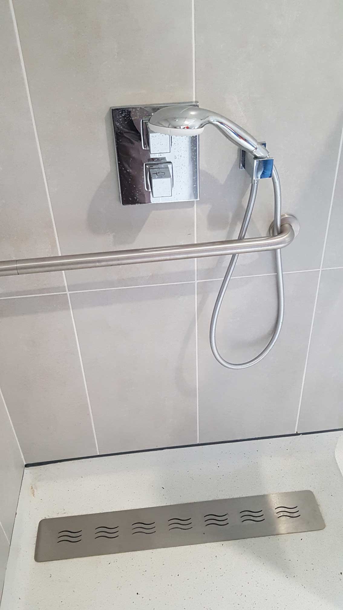 Système requp de douche ; pour une douche chaude et plus économique